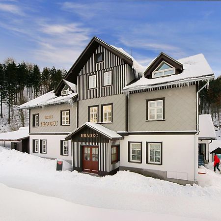 Hotel Hradec Špindlerŭv Mlýn Luaran gambar