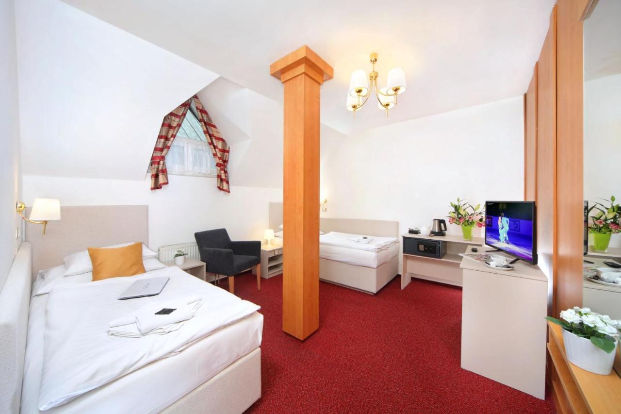 Hotel Hradec Špindlerŭv Mlýn Luaran gambar