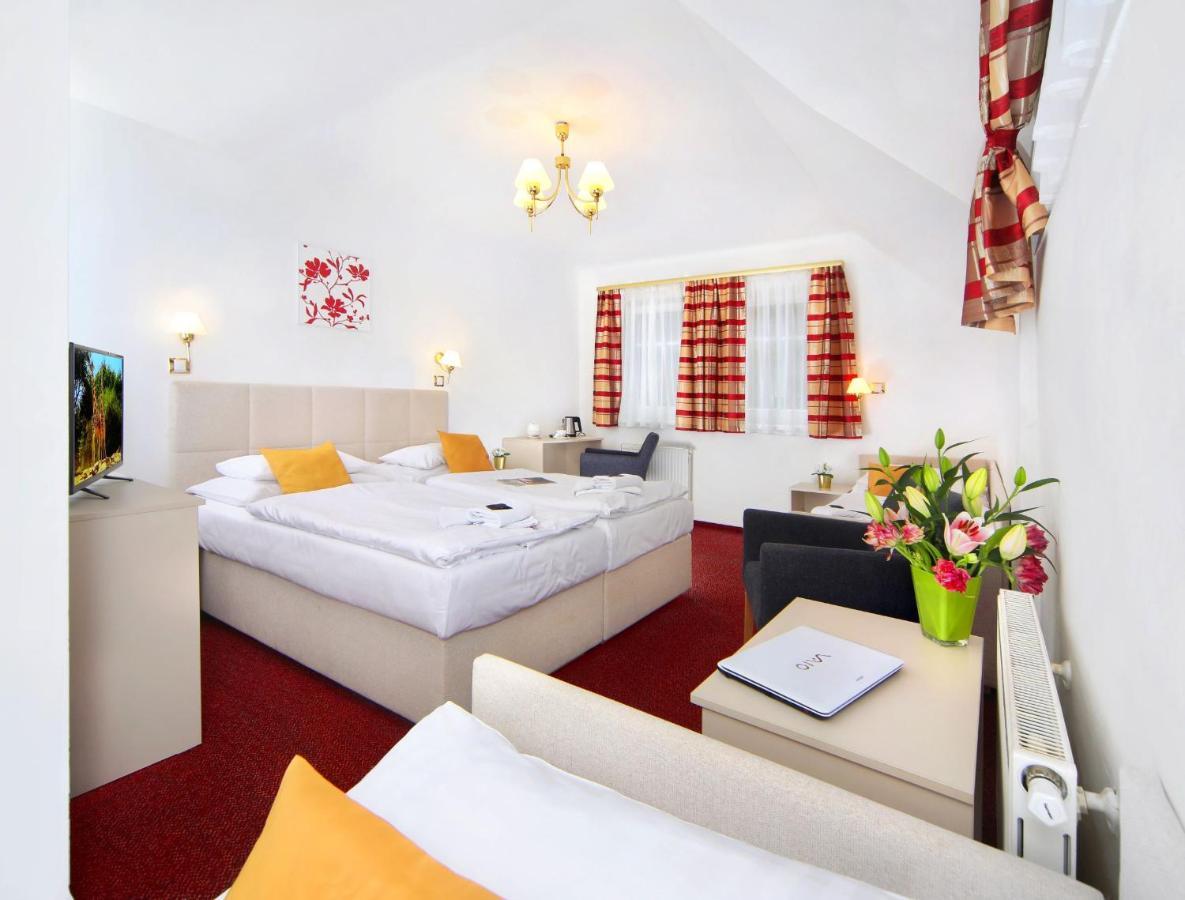 Hotel Hradec Špindlerŭv Mlýn Luaran gambar