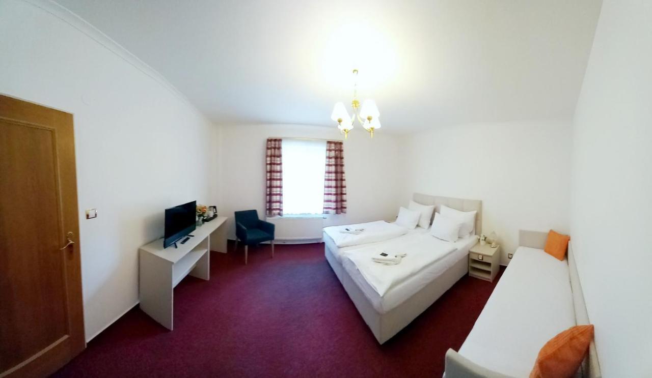 Hotel Hradec Špindlerŭv Mlýn Luaran gambar