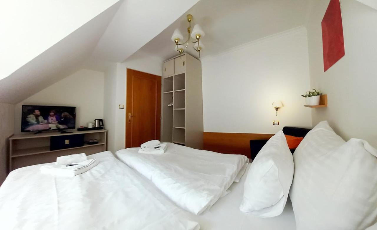 Hotel Hradec Špindlerŭv Mlýn Luaran gambar