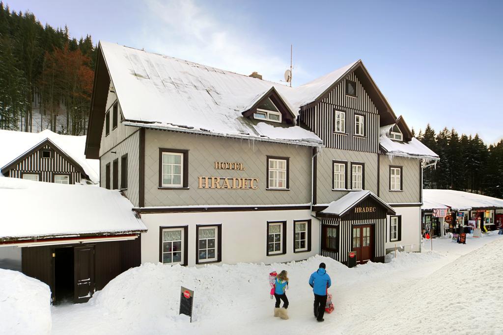 Hotel Hradec Špindlerŭv Mlýn Luaran gambar